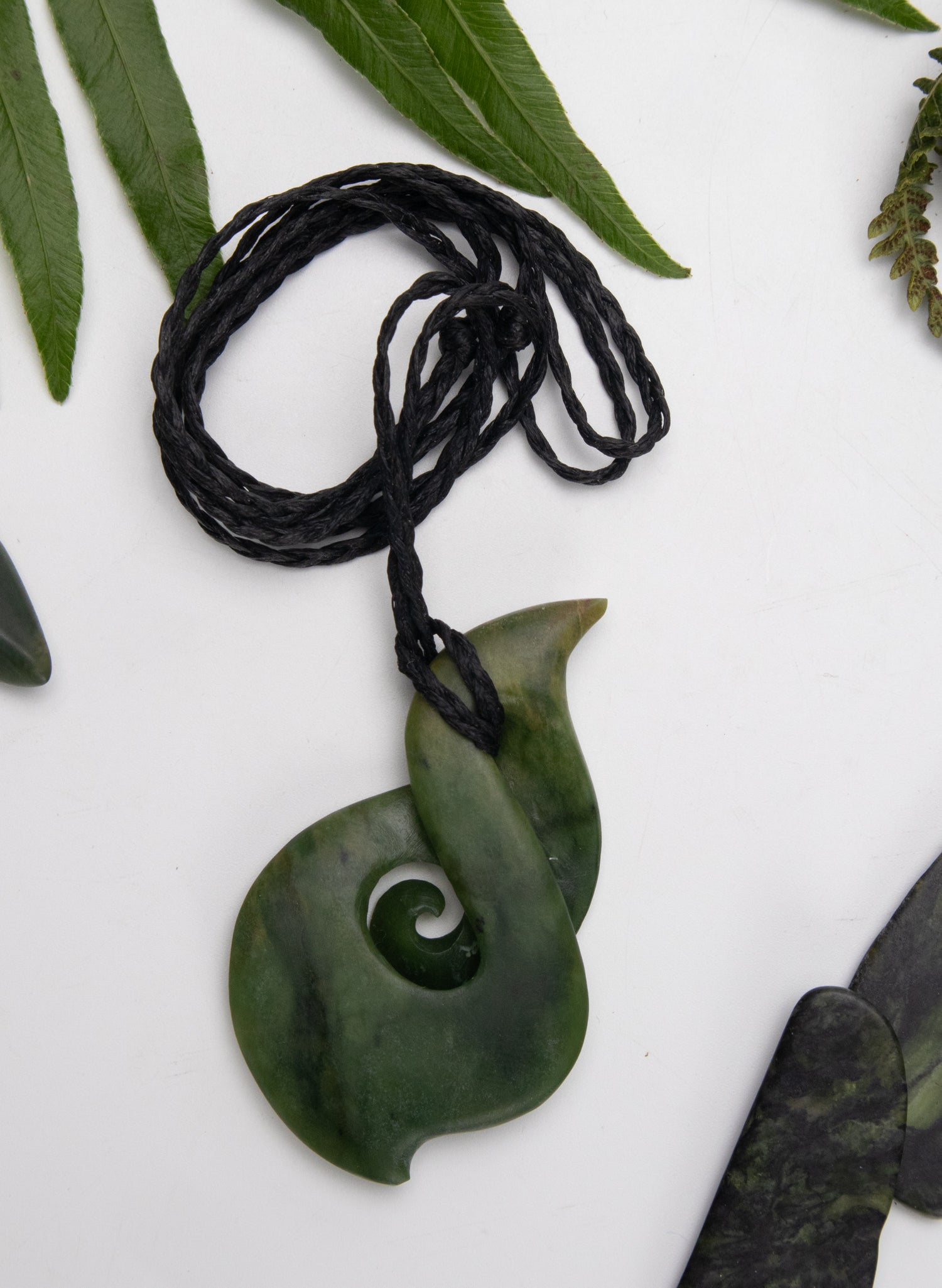 Twist Leaf Pounamu Pendant