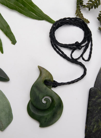 Twist Leaf Pounamu Pendant