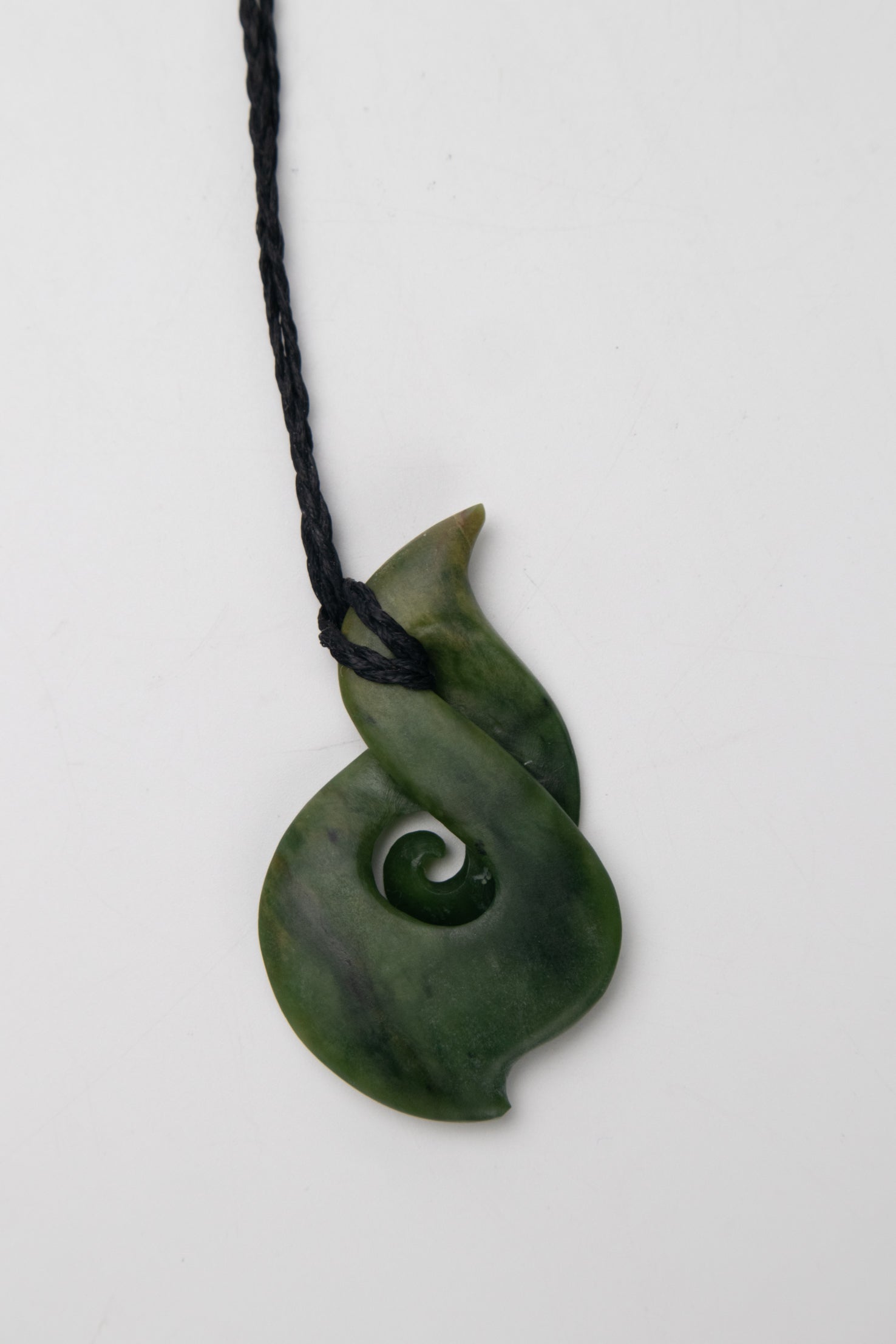 Twist Leaf Pounamu Pendant