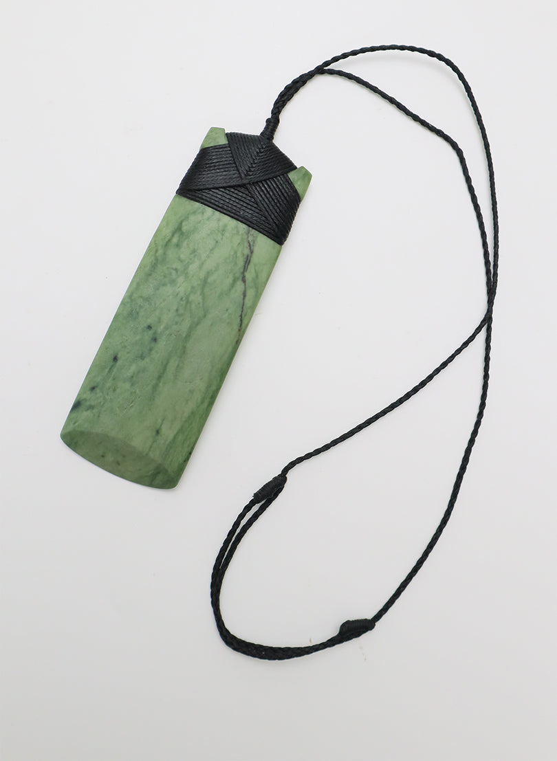 Bound Pounamu Toki