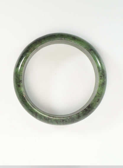 Pounamu Bracelet w/Case