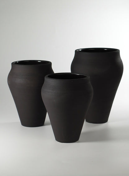 The Vase - Small - Black