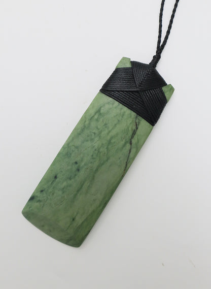 Bound Pounamu Toki