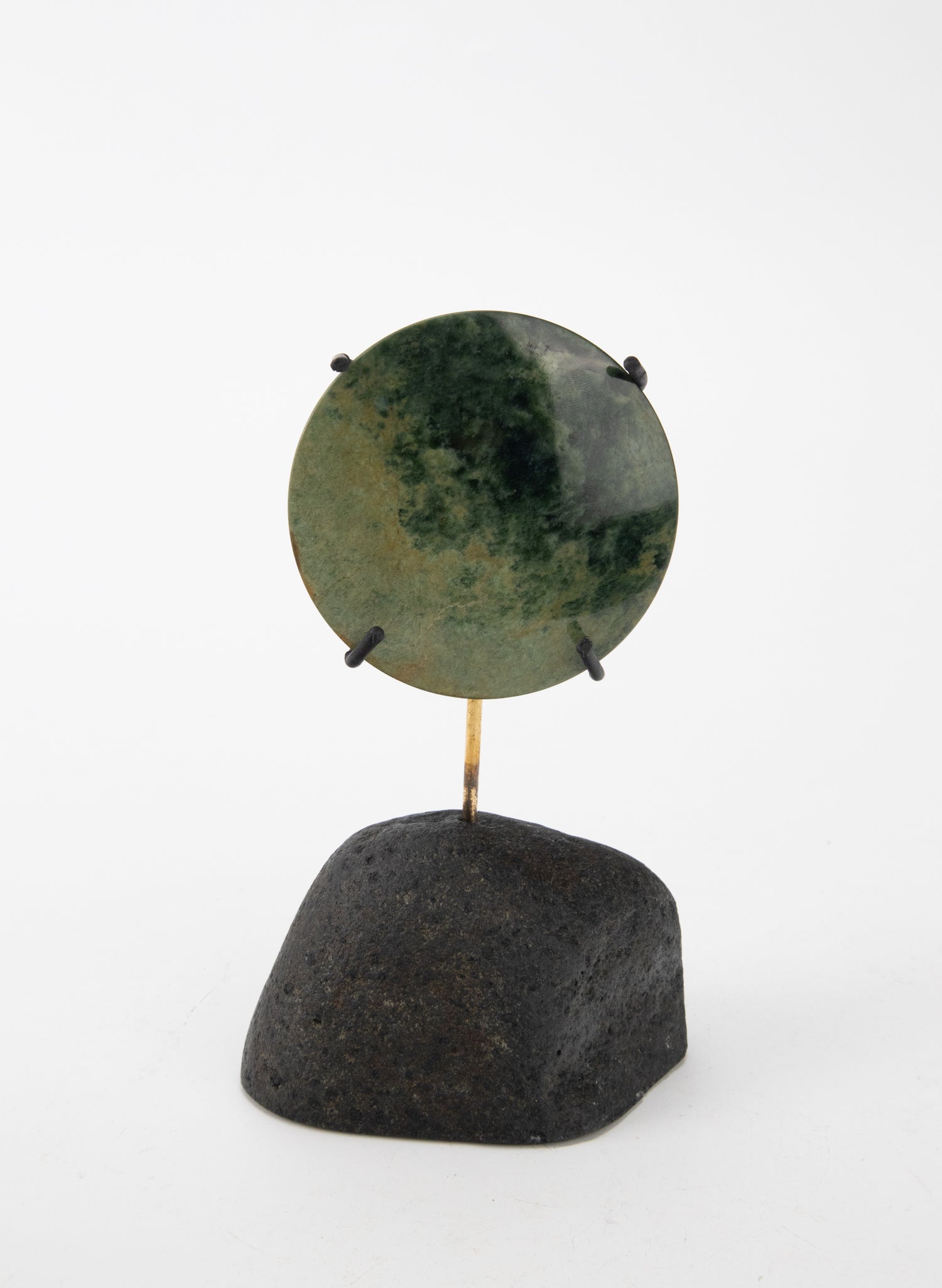 Pounamu Disc Sculpture