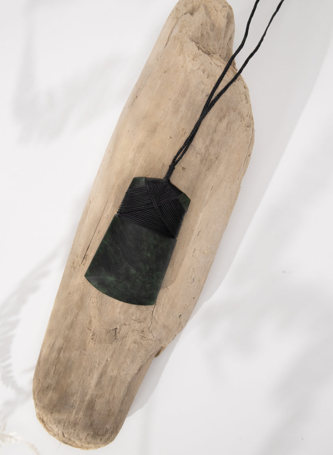 Bound Pounamu Toki