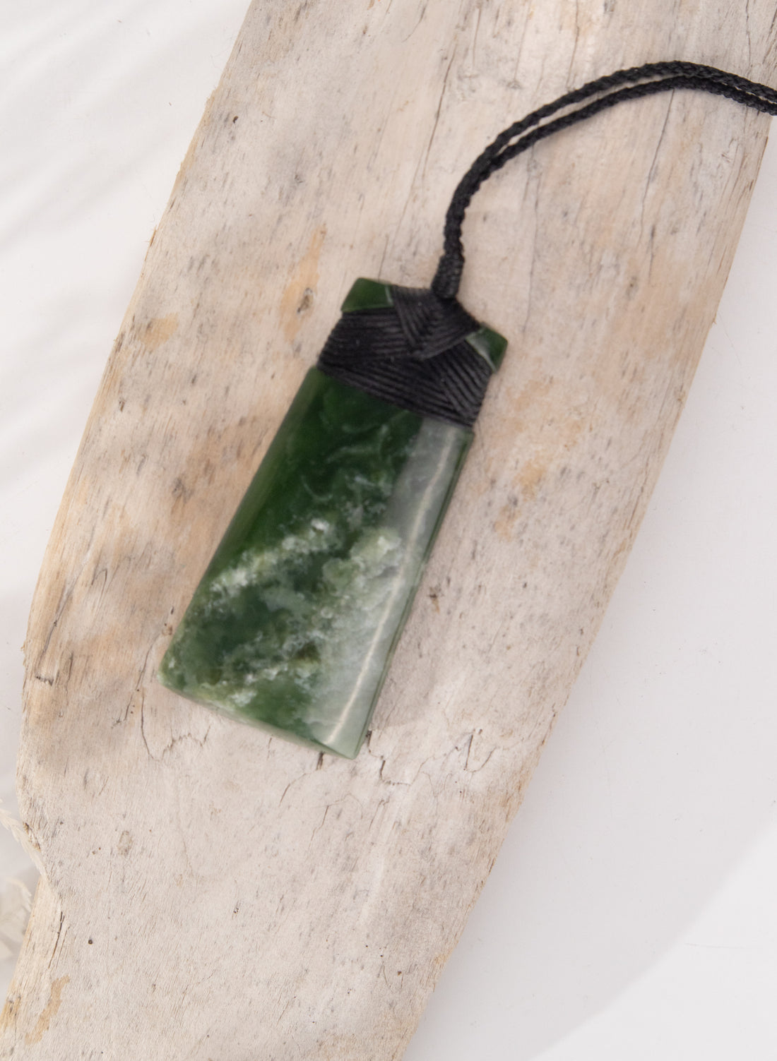 Bound Pounamu Toki