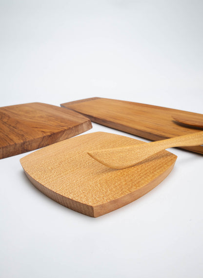 Kauri Board With Knife - Small