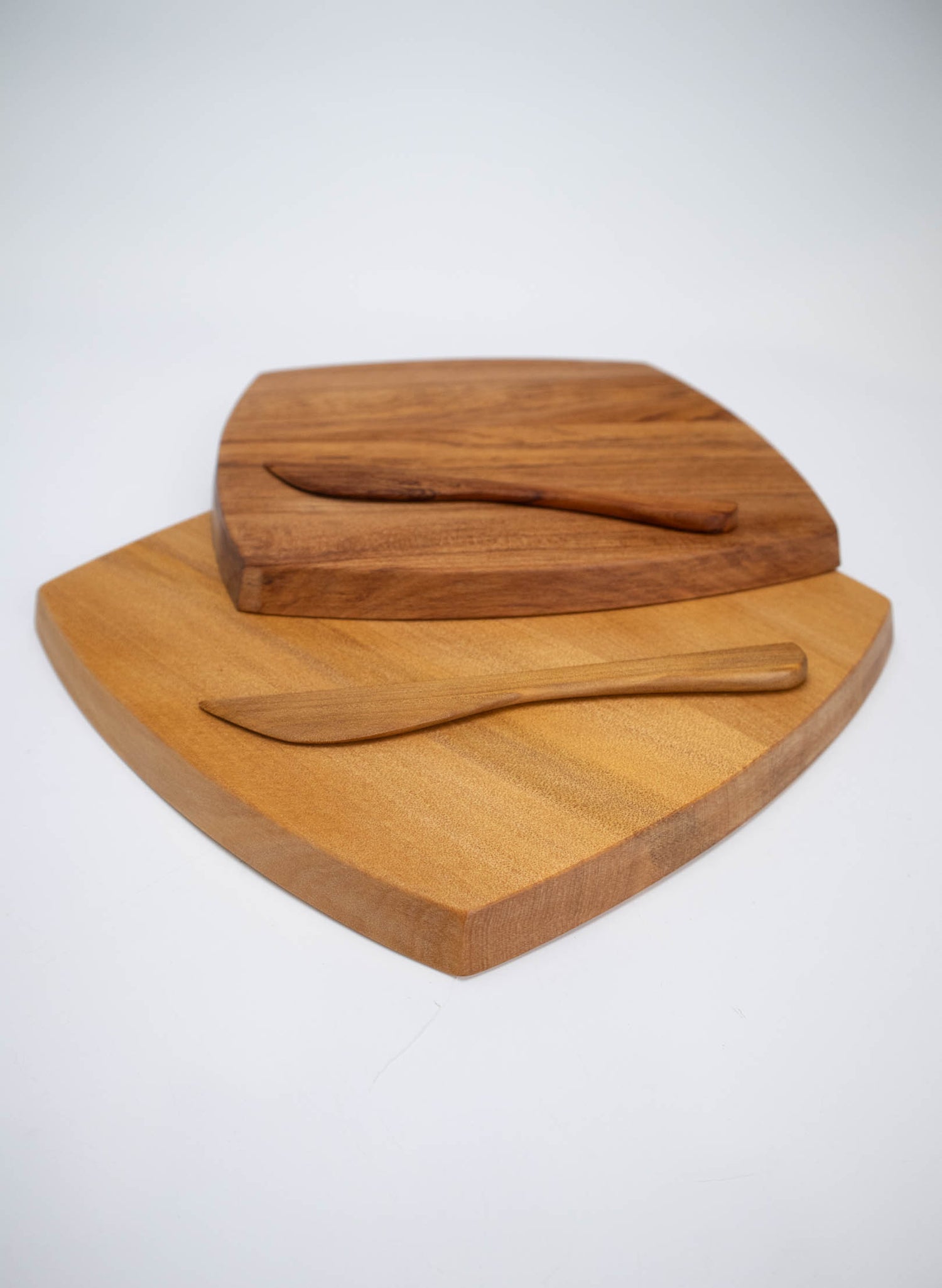 Kauri Board With Knife - Large