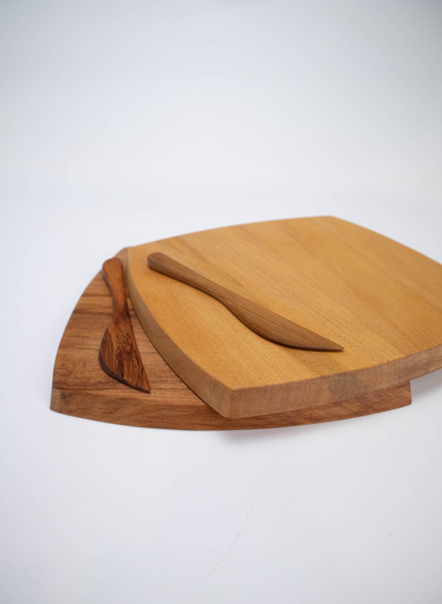 Kauri Board With Knife - Large