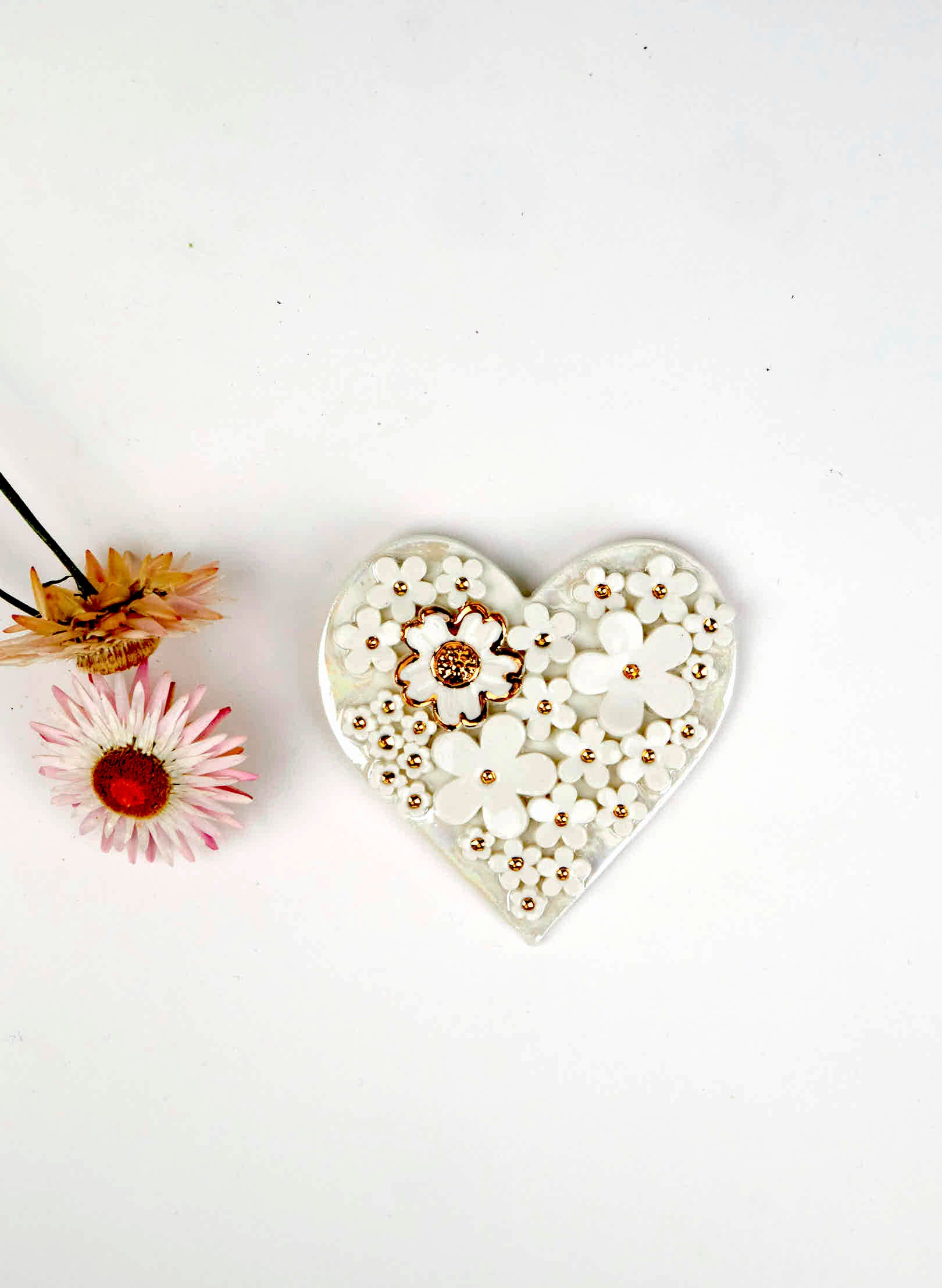 Medium White Gold Flower Wall Heart