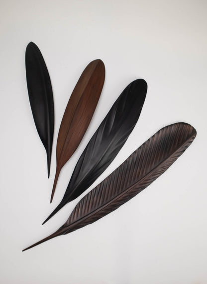 Tui Feather 340mm - Black Swamp Kauri