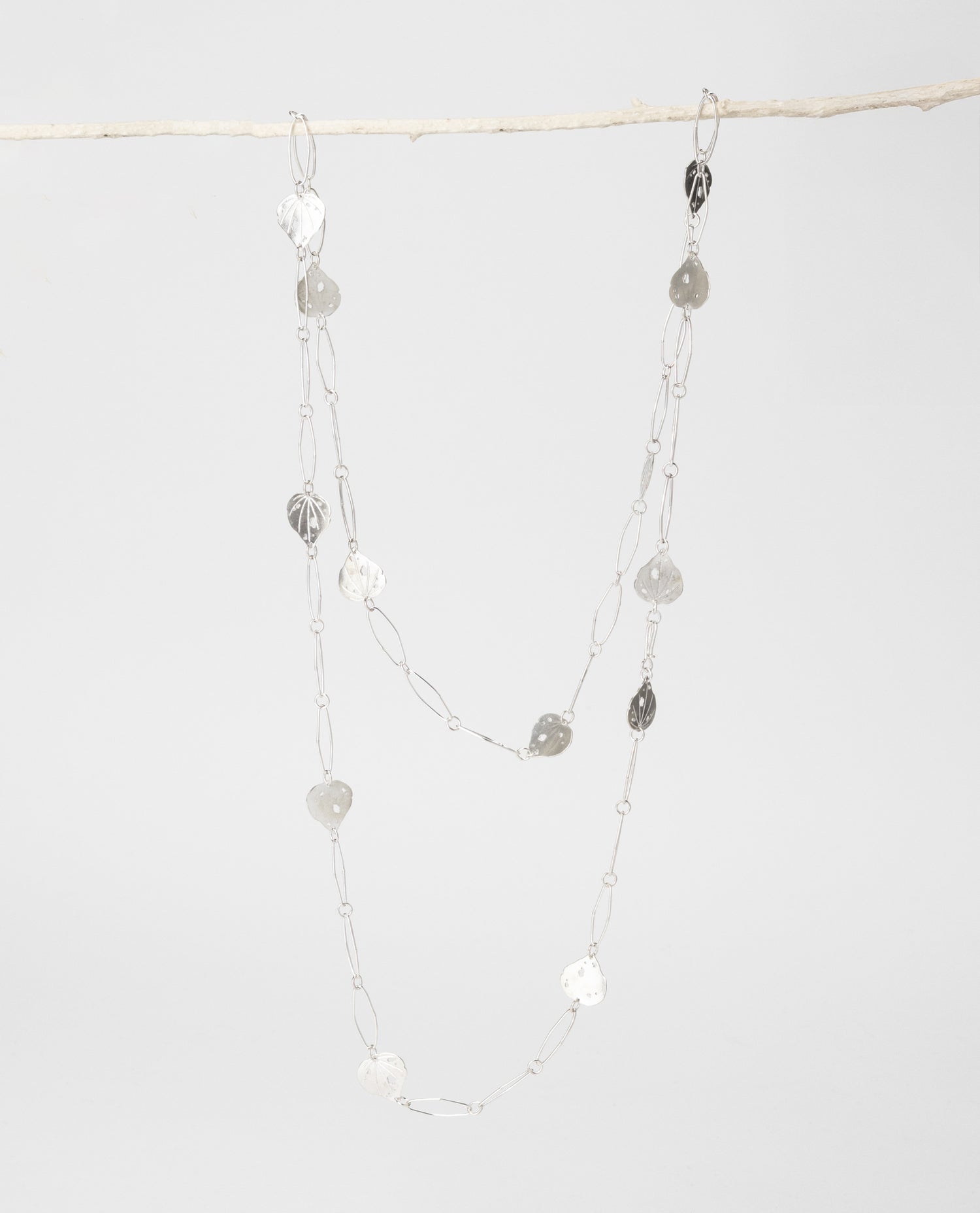 Kawakawa Long Necklace