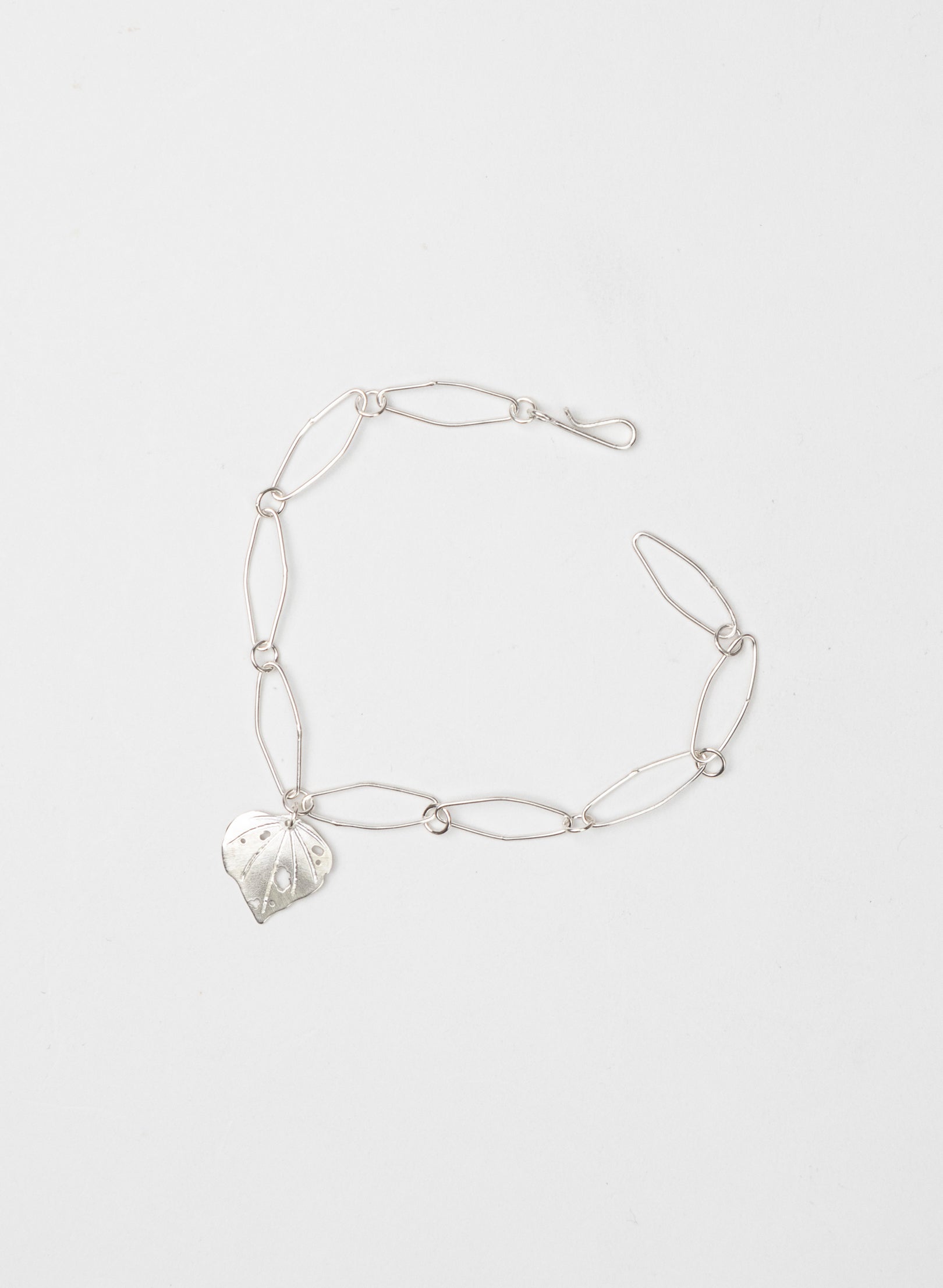 Kawakawa bracelet