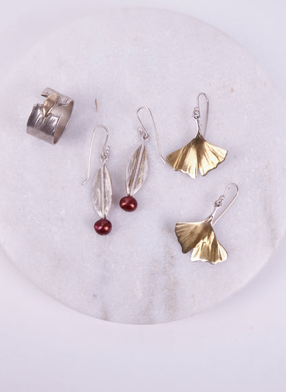 Single Leaf with Pearl Earrings