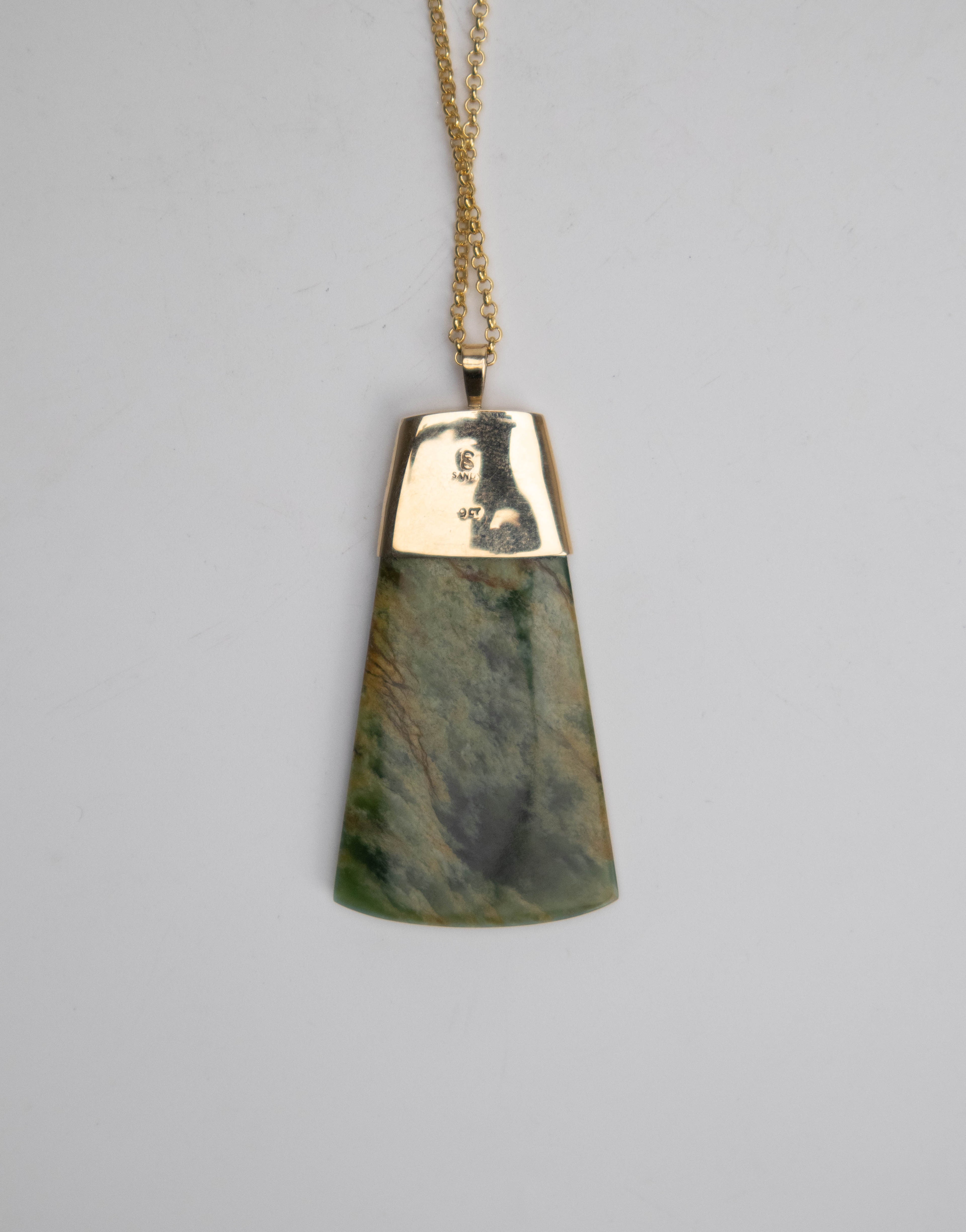 Pounamu Pendant with Gold Clasp