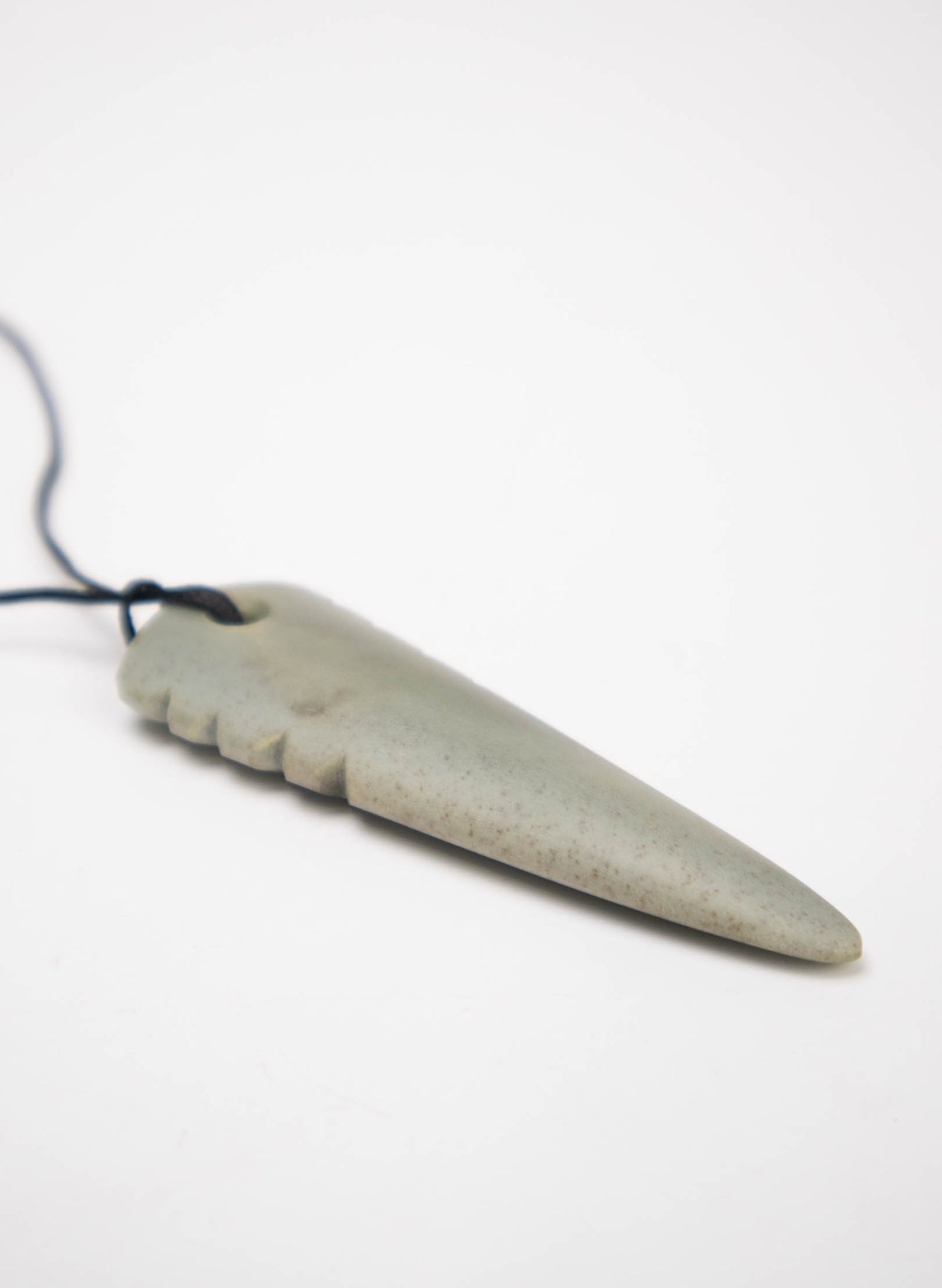 Notched Pounamu Niho