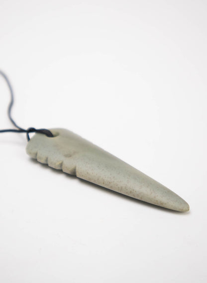 Notched Pounamu Niho