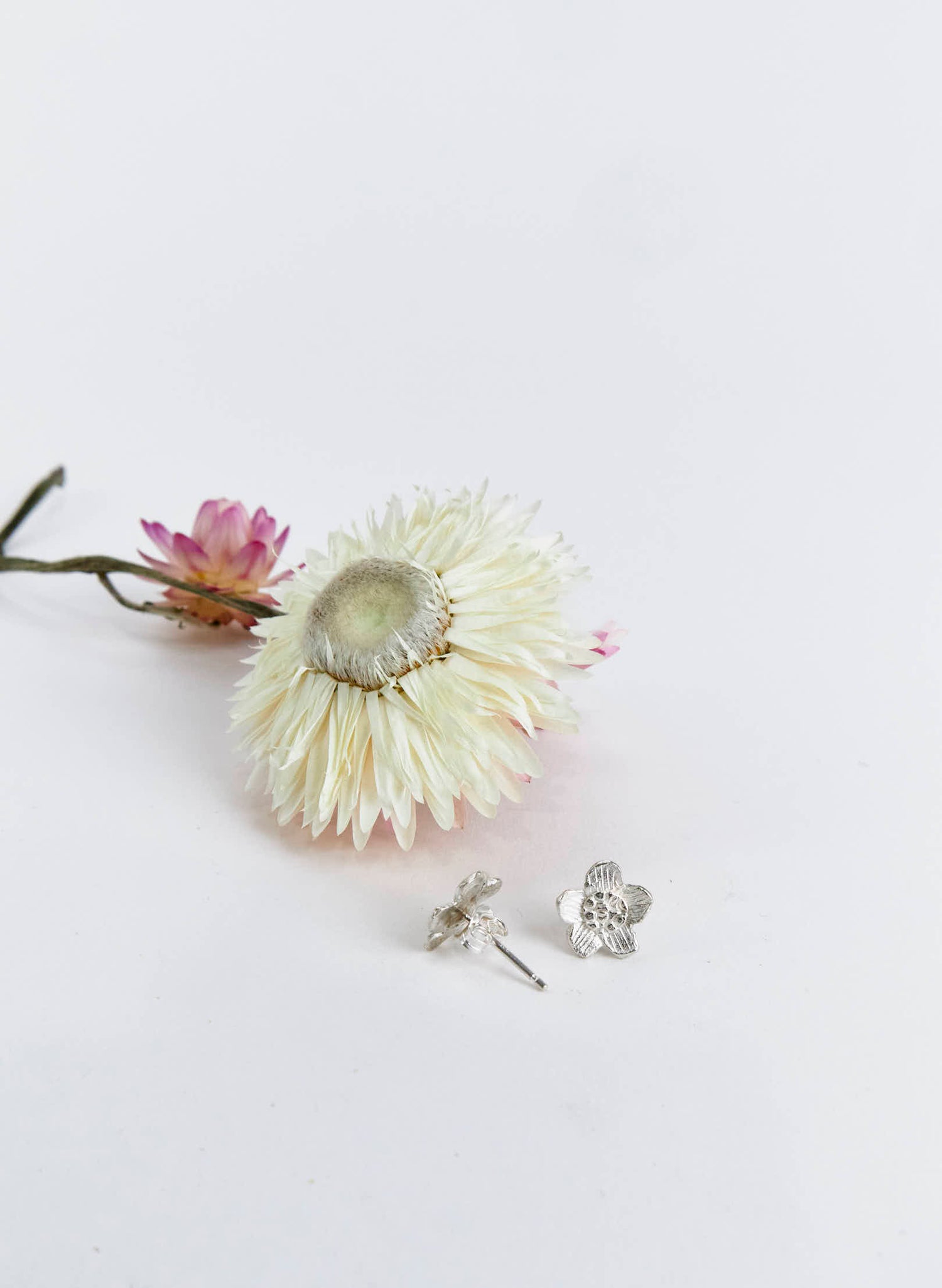 Daisy Flower Stud Earrings