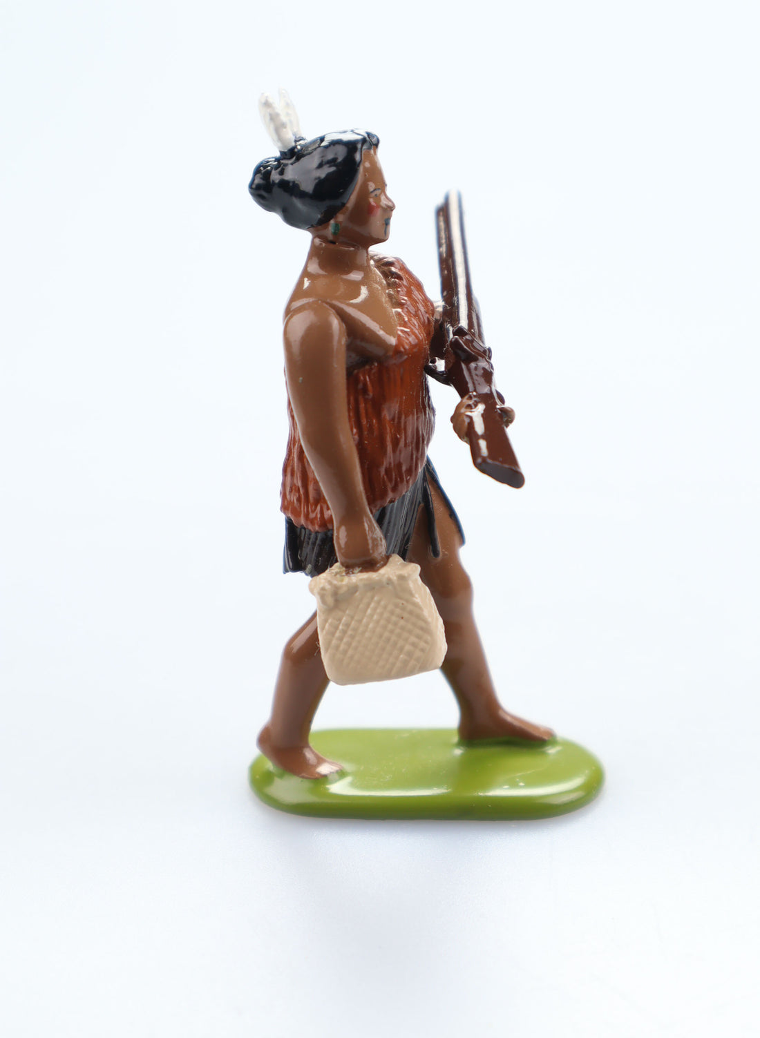 Wāhine Me Tūpara // Woman With Double-Barrel Gun